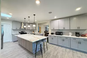 3936 Wagon Rd, Dickinson, TX 77539 - Photo 4