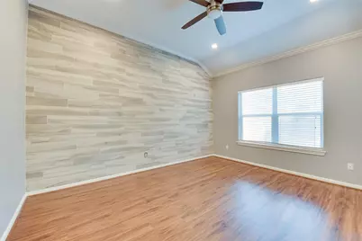 17 Pine Way, Conroe, TX 77304 - Photo 14