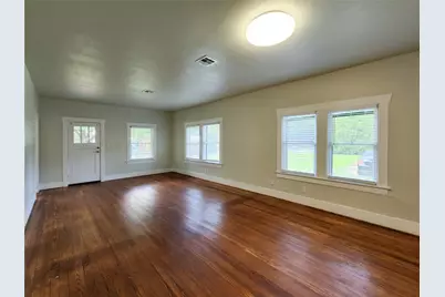 745 E 18th Street, Houston, TX 77008 - Photo 4