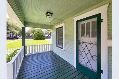 745 E 18th Street, Houston, TX 77008 - Photo 2