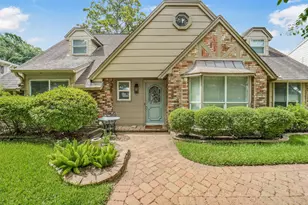 14915 Chadbourne Dr, Houston, TX 77079 - Photo 1