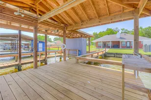 320 Lakefront Dr, Onalaska, TX 77360 - Photo 4