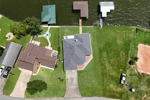 320 Lakefront Dr, Onalaska, TX 77360 - Photo 32