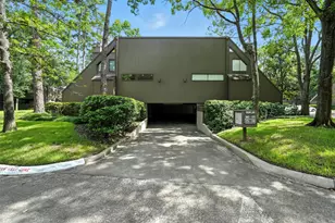 171 Litchfield Ln, Houston, TX 77024 - Photo 1