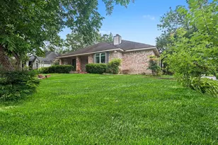 10819 Jaycreek Dr, Houston, TX 77070 - Photo 2
