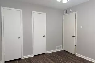 2102 5th Ave N, Texas City, TX 77590 - Photo 10