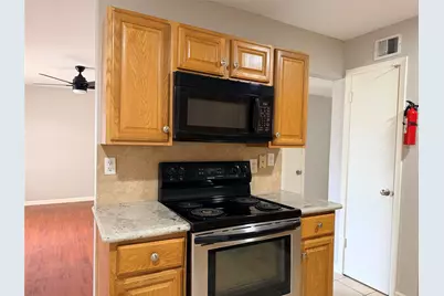 2102 5th Avenue N #3, Texas City, TX 77590 - Photo 6