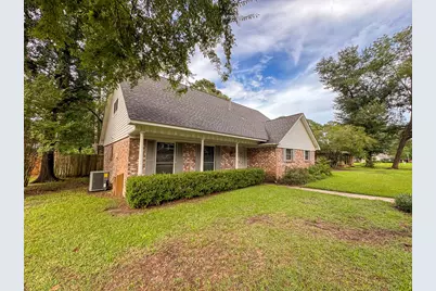 229 Hickory Drive, Huntsville, TX 77340 - Photo 4