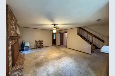 229 Hickory Drive, Huntsville, TX 77340 - Photo 8