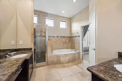 1912 Woodbury Street, Houston, TX 77030 - Photo 28