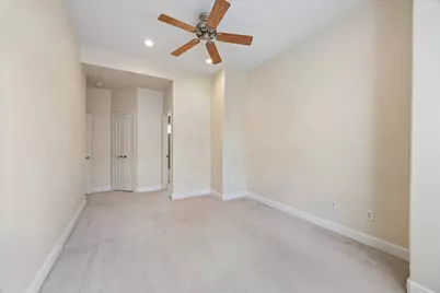 1912 Woodbury Street, Houston, TX 77030 - Photo 32