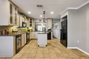 1423 Richelieu Ln, Houston, TX 77018 - Photo 8