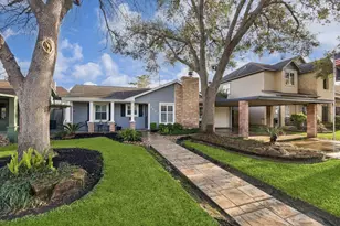 1423 Richelieu Ln, Houston, TX 77018 - Photo 2