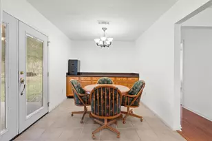 4206 Country Club Dr, Dickinson, TX 77539 - Photo 10