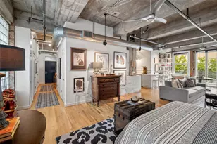 204 Travis St, Houston, TX 77002 - Photo 2