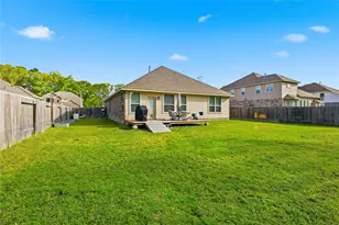 658 W Linnwood Dr, New Caney, TX 77357 - Photo 26