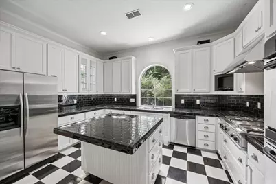 3920 N Briarwood Drive, Brenham, TX 77833 - Photo 18