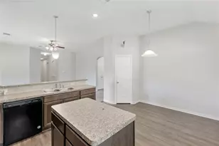 218 Rocky Rdg Dr, Anahuac, TX 77514 - Photo 18