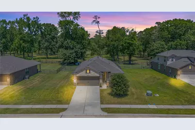 218 Rocky Ridge Drive, Anahuac, TX 77514 - Photo 1
