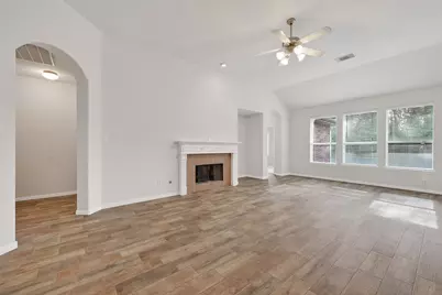 78 S Archwyck Circle, Houston, TX 77382 - Photo 14