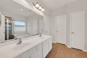 78 S Archwyck Cir, Houston, TX 77382 - Photo 38