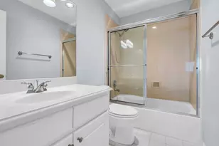 41 Wynden Oaks Dr, Houston, TX 77056 - Photo 32