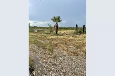 1106 Faggards Slip, Gilchrist, TX 77617 - Photo 2