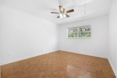 12 Dewthread Court, The Woodlands, TX 77380 - Photo 16