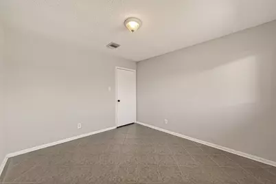 9326 Willow Meadow Drive, Houston, TX 77031 - Photo 26