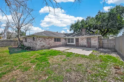 9326 Willow Meadow Drive, Houston, TX 77031 - Photo 36