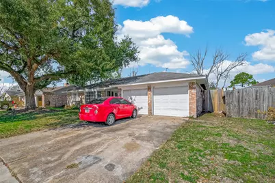 9326 Willow Meadow Drive, Houston, TX 77031 - Photo 2