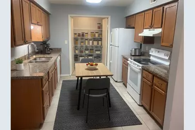 7400 Bellerive Drive #310, Houston, TX 77036 - Photo 8