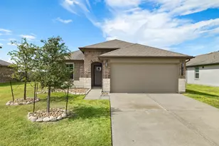 14531 Sweetwater Dr, Baytown, TX 77523 - Photo 2