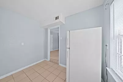 904 Beverly Avenue #C, Pasadena, TX 77506 - Photo 4