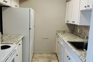 2121 Fountain View Dr, Houston, TX 77057 - Photo 8