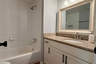 5005 Georgi Ln, Houston, TX 77092 - Photo 10