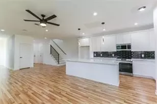 7330 Krueger Rd, Houston, TX 77033 - Photo 10