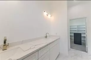 7330 Krueger Rd, Houston, TX 77033 - Photo 26
