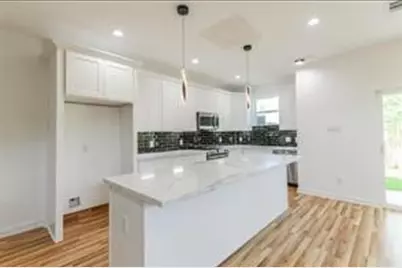 7330 Krueger Road #A and B, Houston, TX 77033 - Photo 8