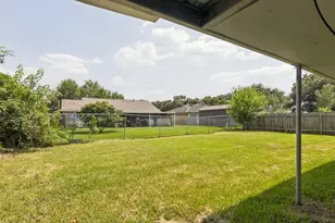 12514 Gotham Dr, Houston, TX 77089 - Photo 24