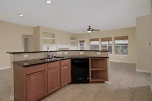 78 E Foxbriar Forest Cir, The Woodlands, TX 77382 - Photo 16