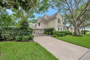 3707 Acorn Wood Way, Houston, TX 77059 - Photo 4
