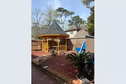 2013 Deats Road, Dickinson, TX 77539 - Photo 14