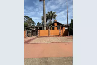 2013 Deats Road, Dickinson, TX 77539 - Photo 1