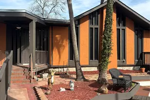 2013 Deats Rd, Dickinson, TX 77539 - Photo 8