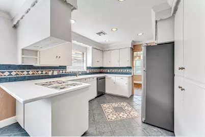 6327 Wynnwood Lane, Houston, TX 77008 - Photo 6