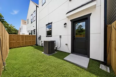 5522 Wheatley Street #D, Houston, TX 77091 - Photo 6
