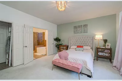 47 W Tallowberry Drive, The Woodlands, TX 77381 - Photo 18