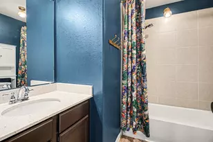 529 Rosebank Trail Ln, La Marque, TX 77568 - Photo 10