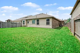 529 Rosebank Trail Ln, La Marque, TX 77568 - Photo 24